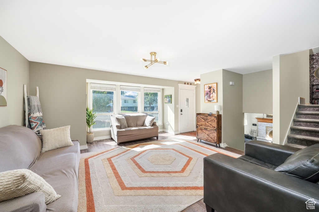 Photo 16 for MLS #2106321 at 1085 E Grove Creek Dr