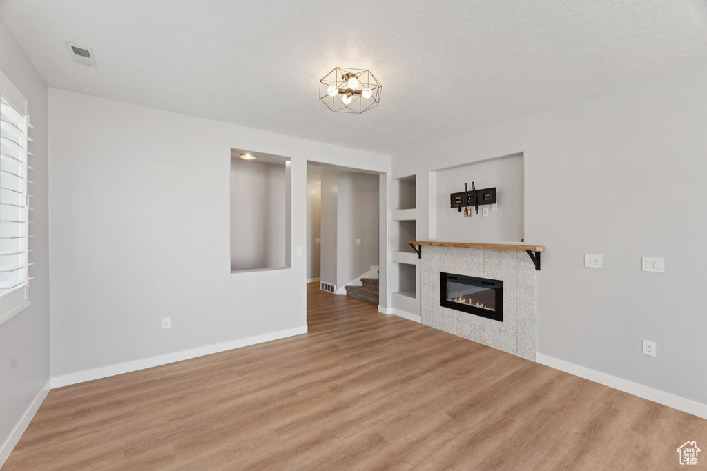 1074 ALLINGTON DR North Salt Lake, UT 84054