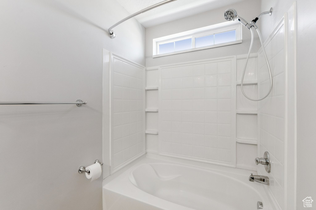 1074 ALLINGTON DR North Salt Lake, UT 84054