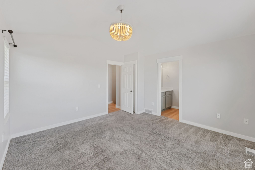 1074 ALLINGTON DR North Salt Lake, UT 84054