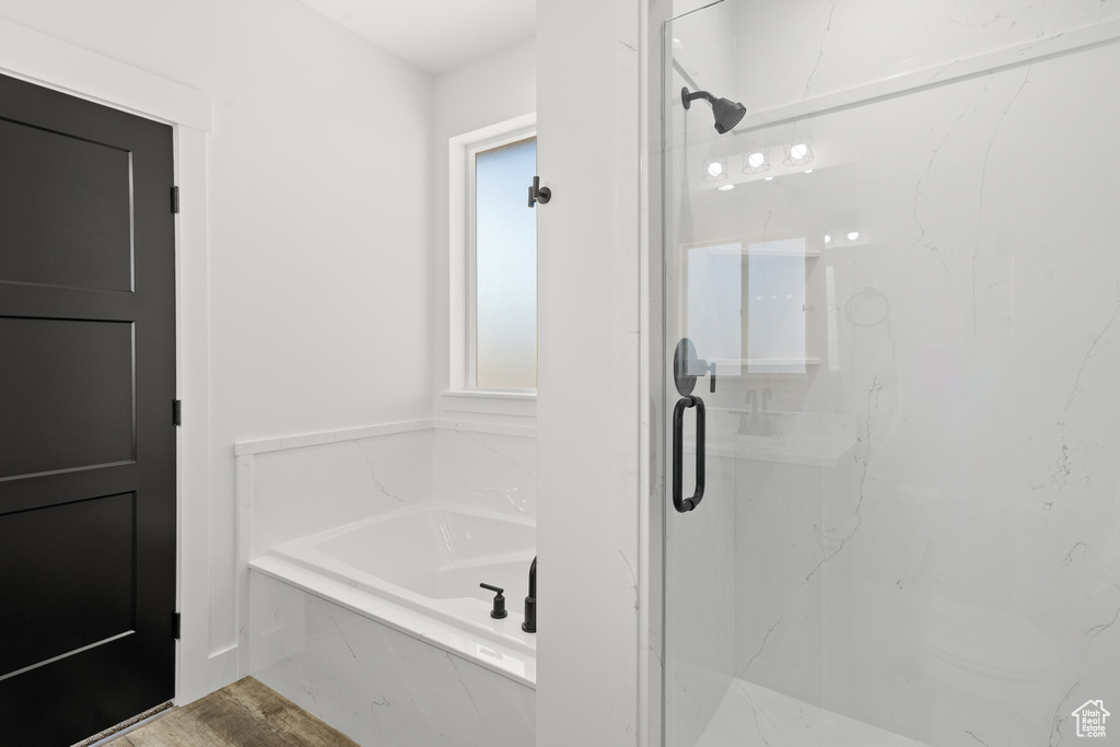 Photo 15 for MLS #2106346 at 827 E Jenny Ln
