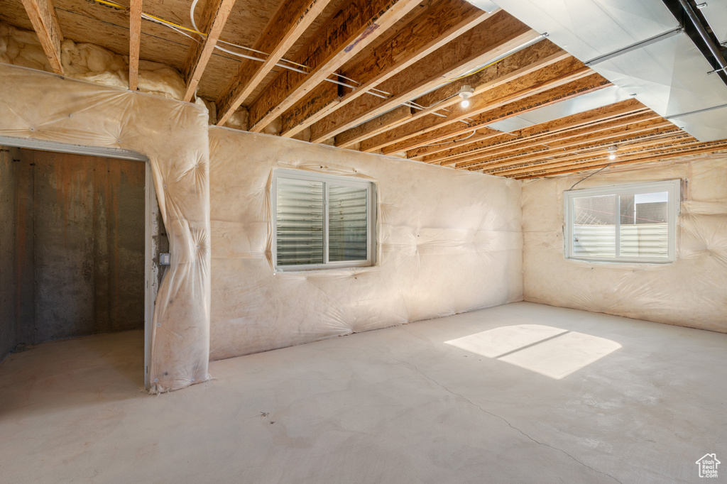 Photo 32 for MLS #2106346 at 827 E Jenny Ln