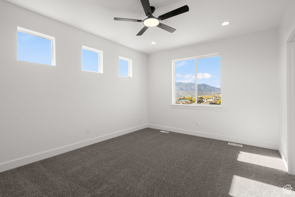 Photo 11 for MLS #2106346 at 827 E Jenny Ln