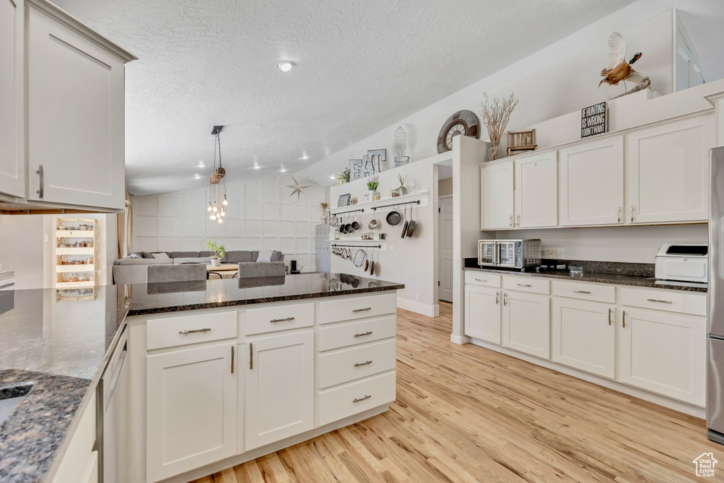 9851 S BIRDIE WAY South Jordan, UT 84009