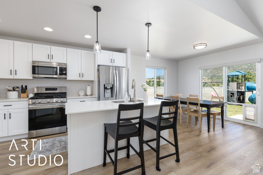 7212 S HAROLDS WAY South Weber, UT 84405