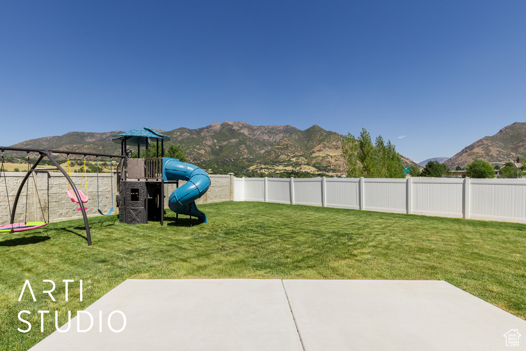 7212 S HAROLDS WAY South Weber, UT 84405
