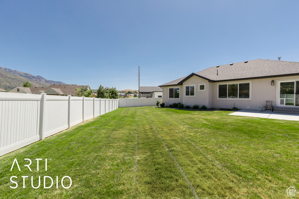 7212 S HAROLDS WAY South Weber, UT 84405