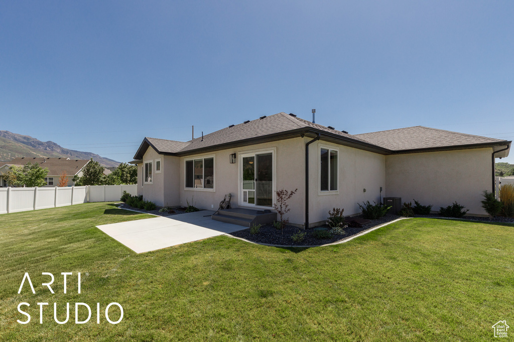 7212 S HAROLDS WAY South Weber, UT 84405