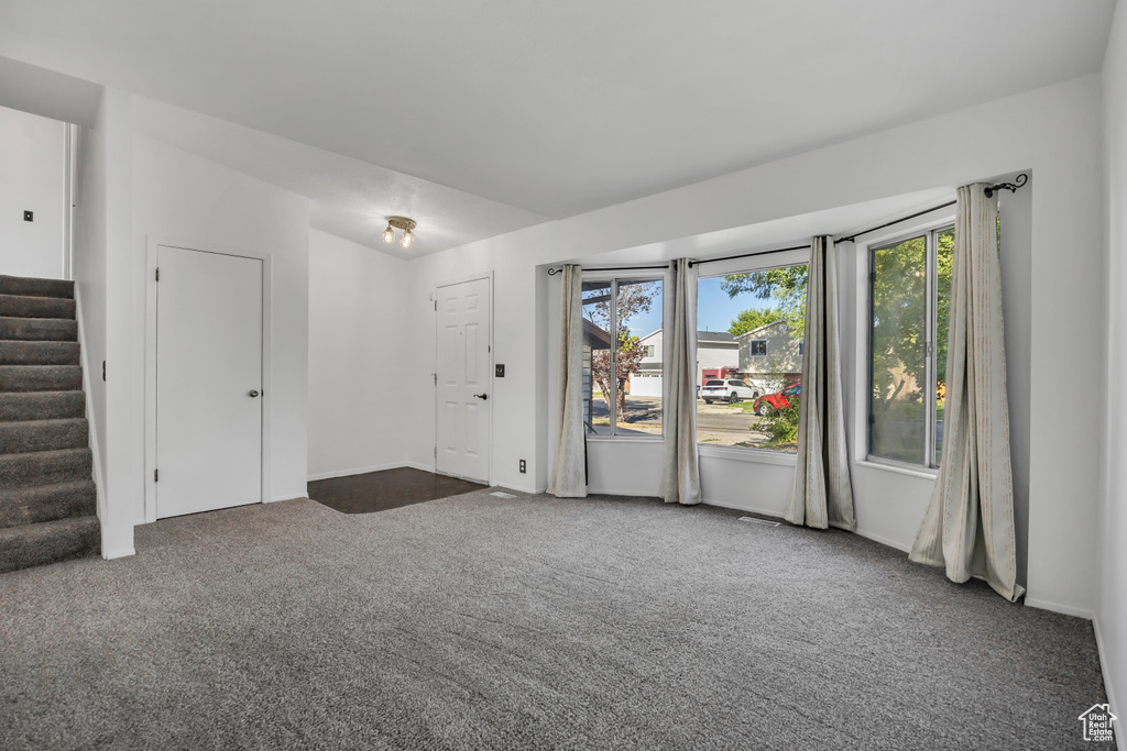 Photo 4 for MLS #2106355 at 5476 S 3350 West