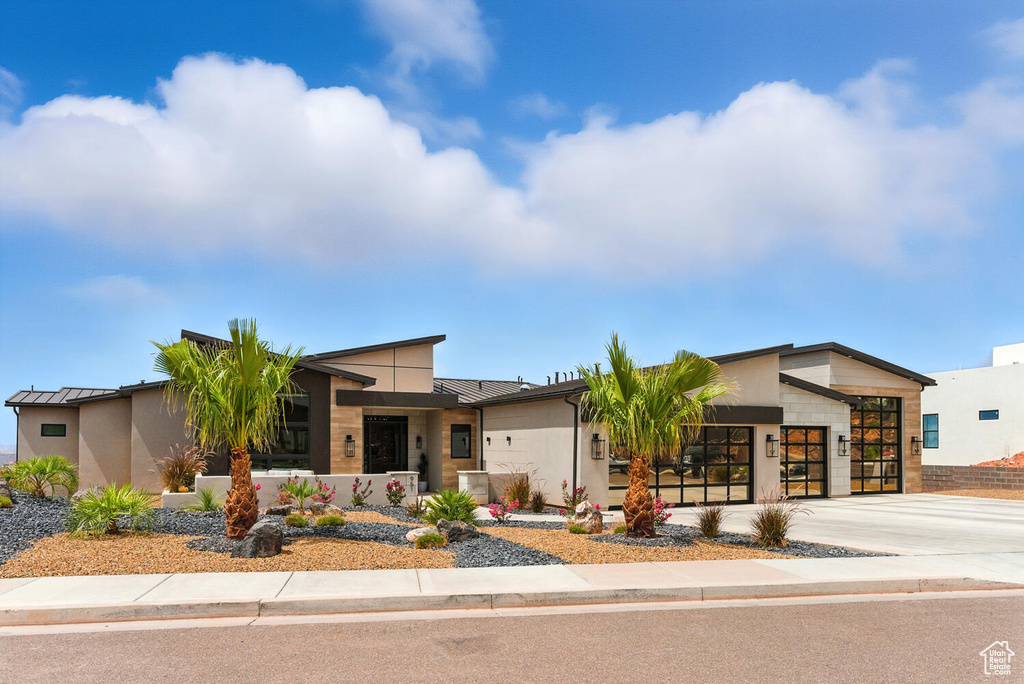 Photo 5 for MLS #2106365 at 951 N Grand Heights Dr