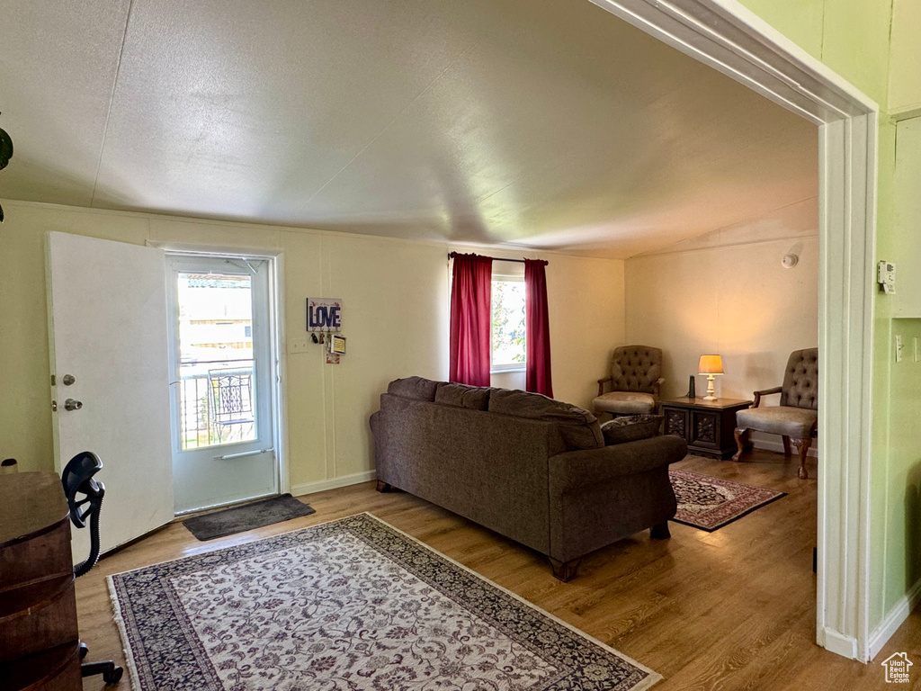 Photo 2 for MLS #2106367 at 628 E Sunset