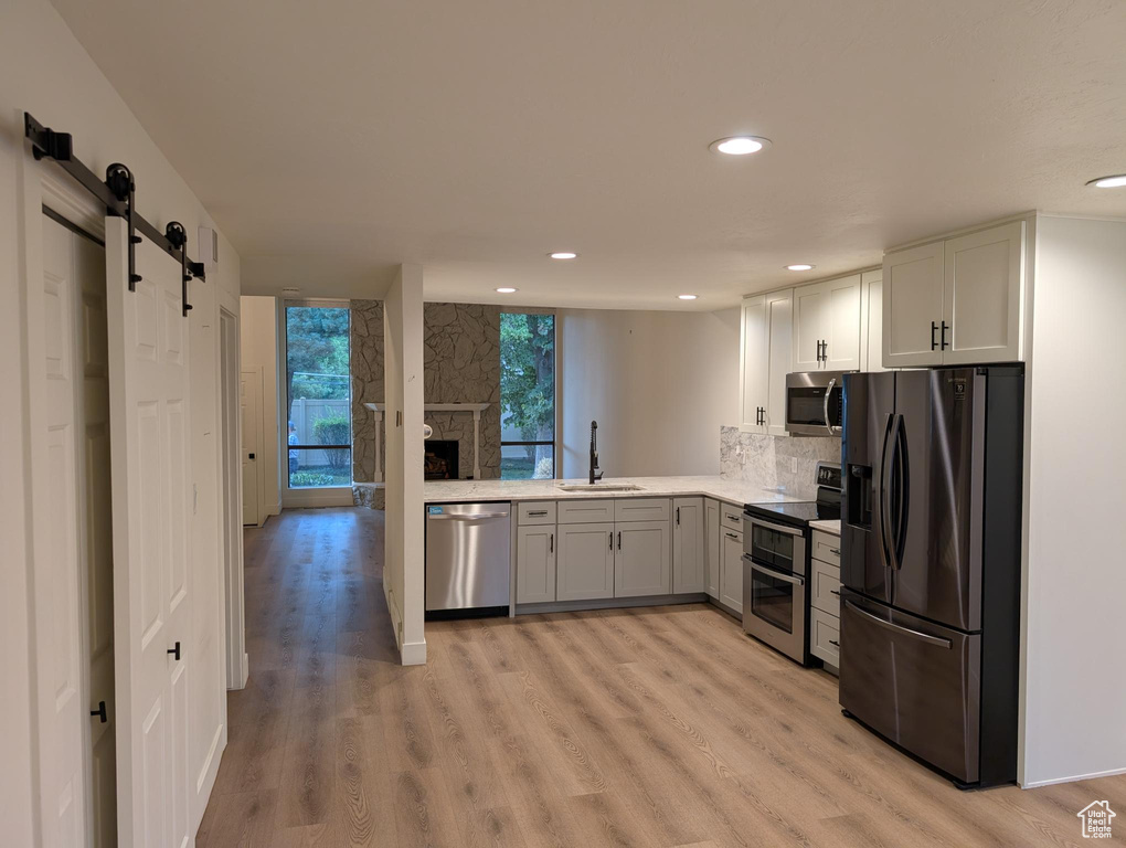 Photo 3 for MLS #2106394 at 1575 E 6430 South
