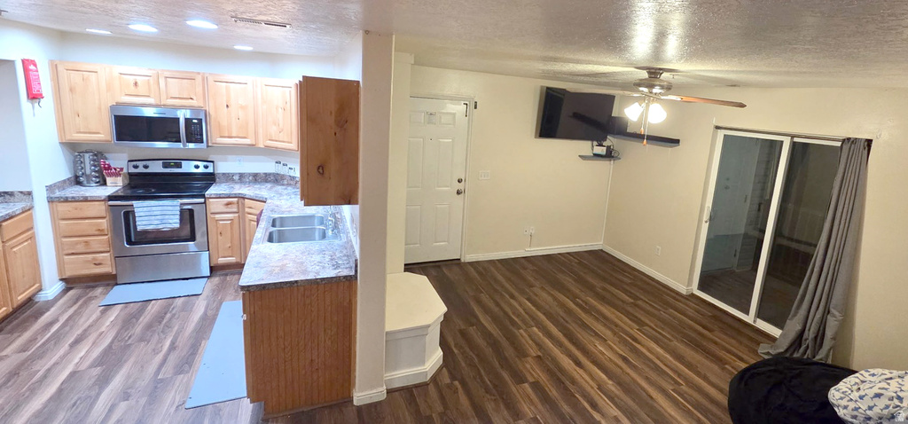 8198 N CEDAR SPRINGS RD #APT 5 Eagle Mountain, UT 84005