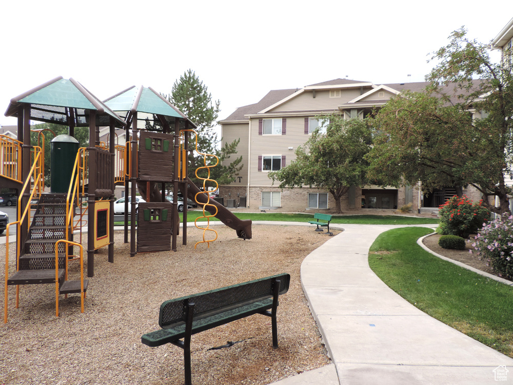 8198 N CEDAR SPRINGS RD #APT 5 Eagle Mountain, UT 84005