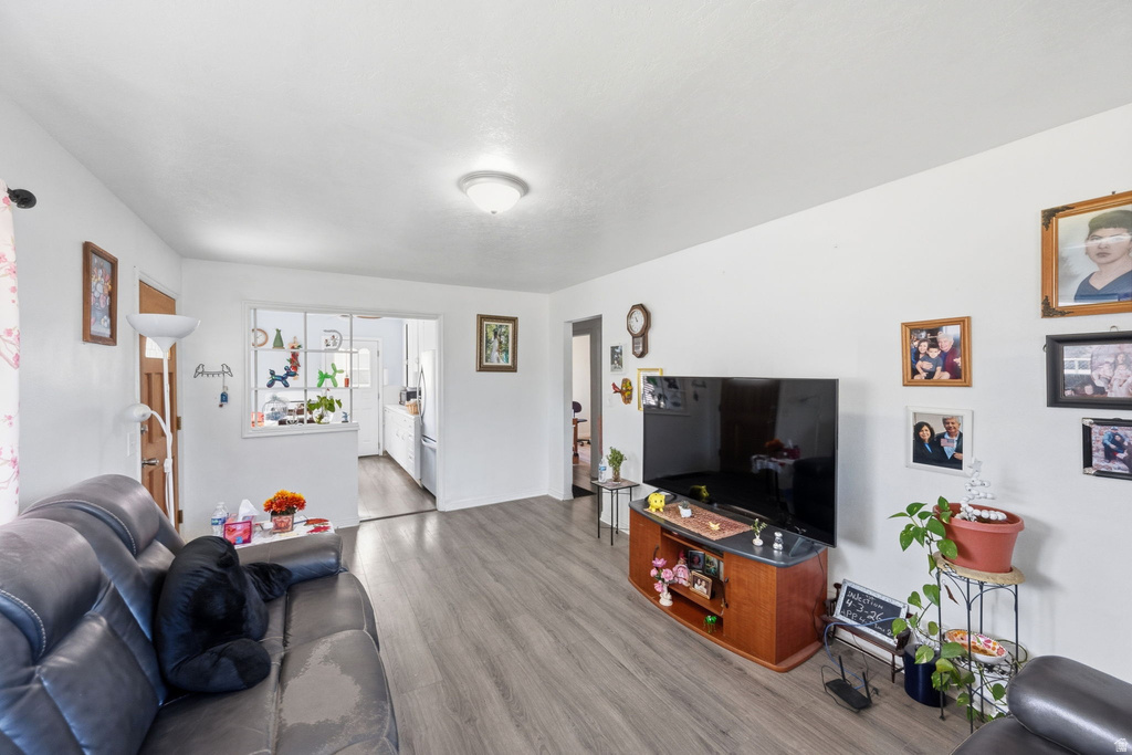 853 N 235 E photo 2