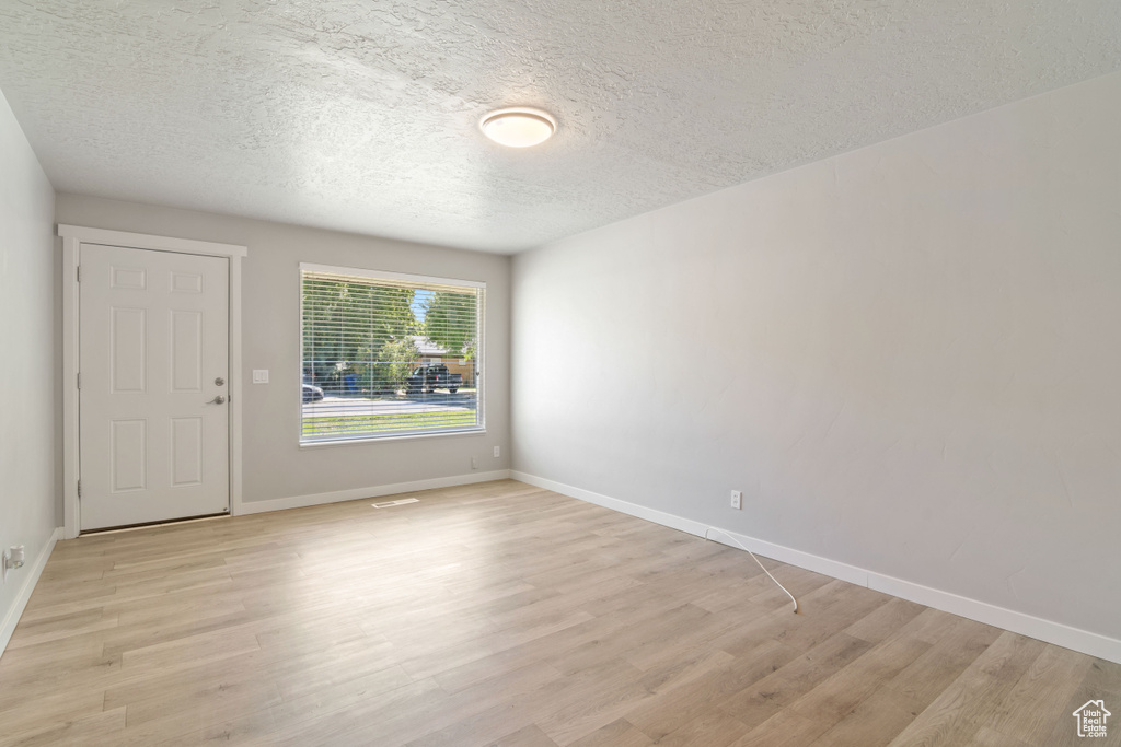 1363 E 4170 S Millcreek, UT 84124