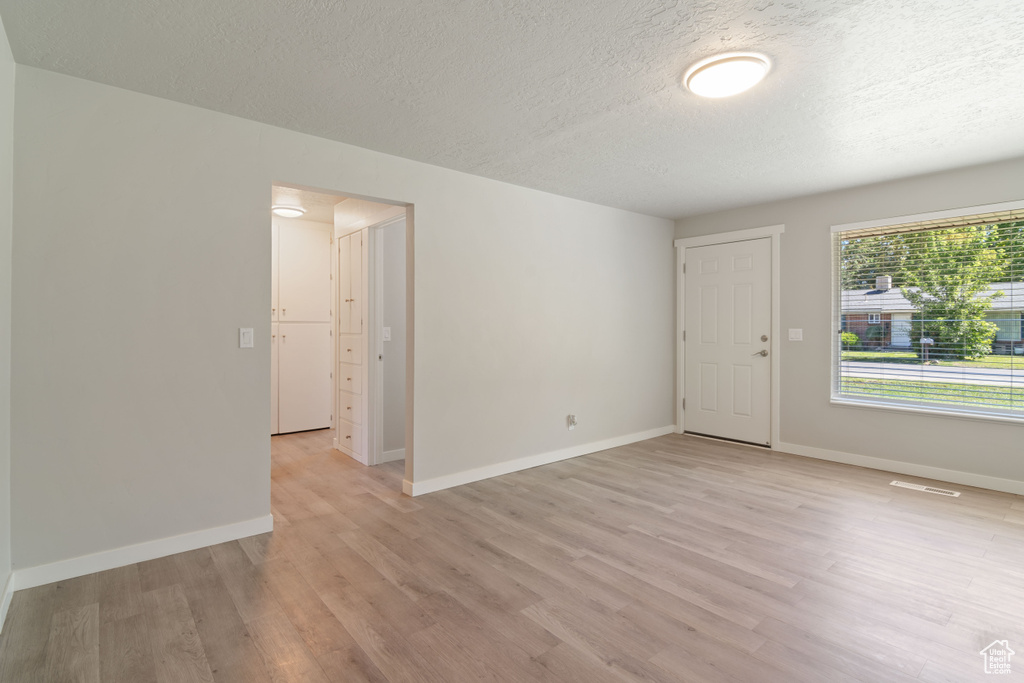1363 E 4170 S Millcreek, UT 84124