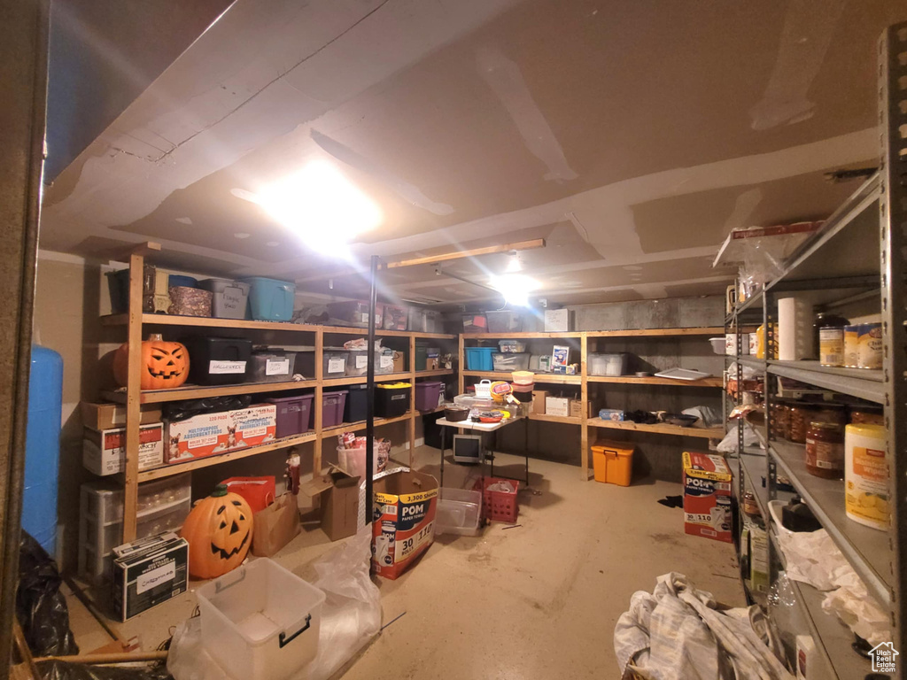 2289 W 2800 S Weston, ID 83286