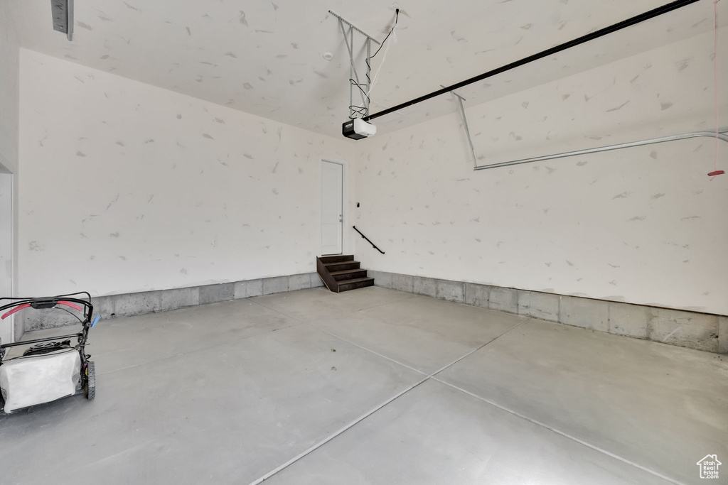 Photo 8 for MLS #2106446 at 1612 W Maple Brook Ln #27