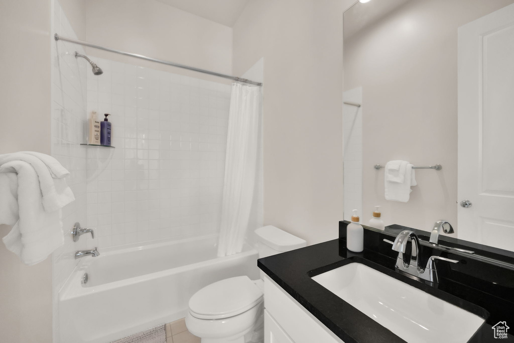Photo 11 for MLS #2106446 at 1612 W Maple Brook Ln #27