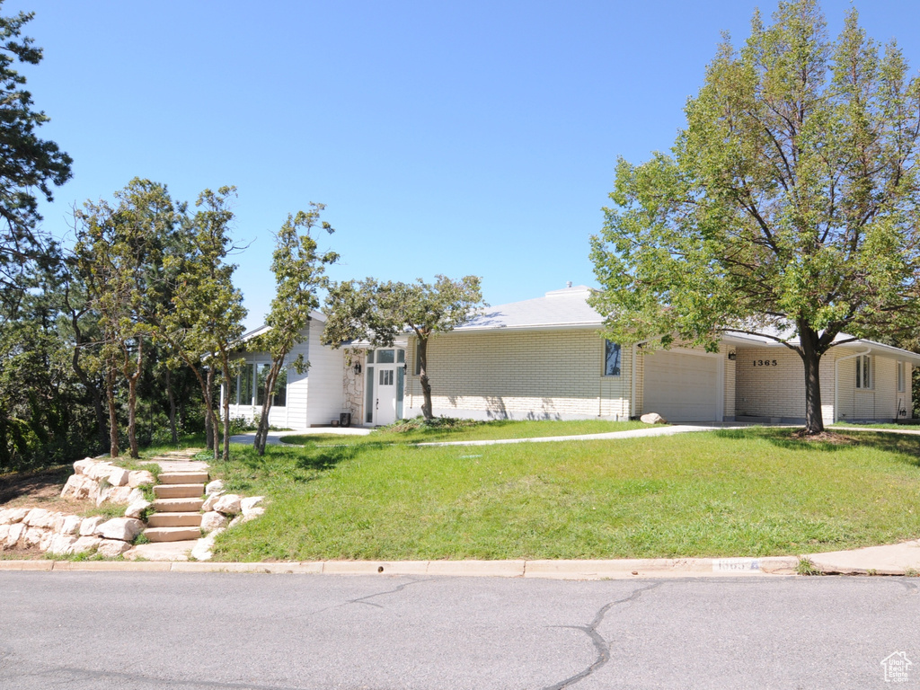 1365 E OAKMONT LN Fruit Heights, UT 84037
