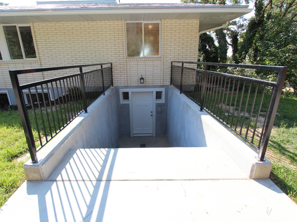 1365 E OAKMONT LN Fruit Heights, UT 84037