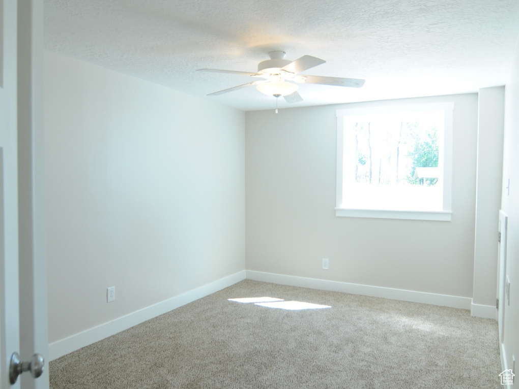 1365 E OAKMONT LN Fruit Heights, UT 84037