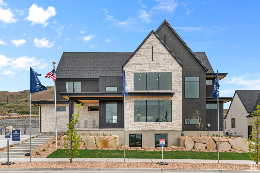 77 E SKARA BRAE BLVD #132 Lehi, UT 84048