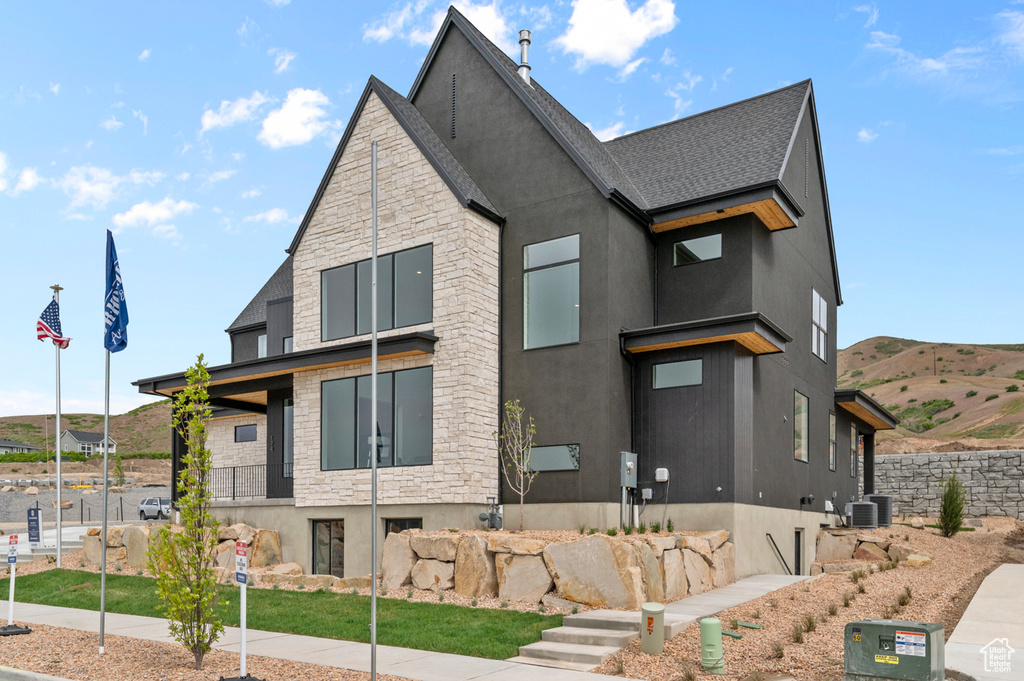 77 E SKARA BRAE BLVD #132 Lehi, UT 84048