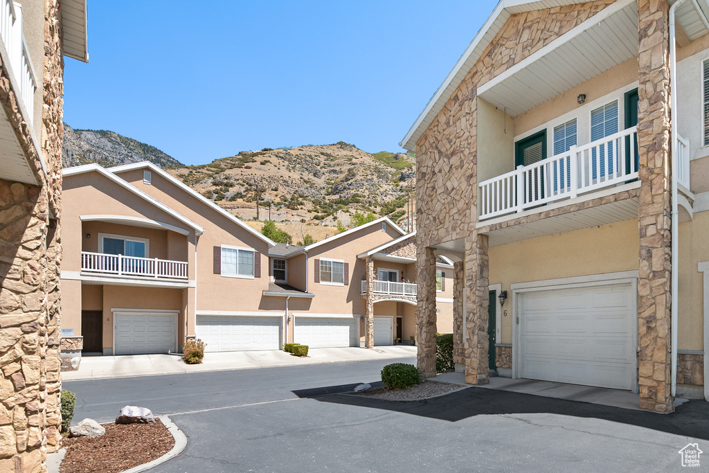 Photo 30 for MLS #2106458 at 1068 S Canyon Meadow Dr #6