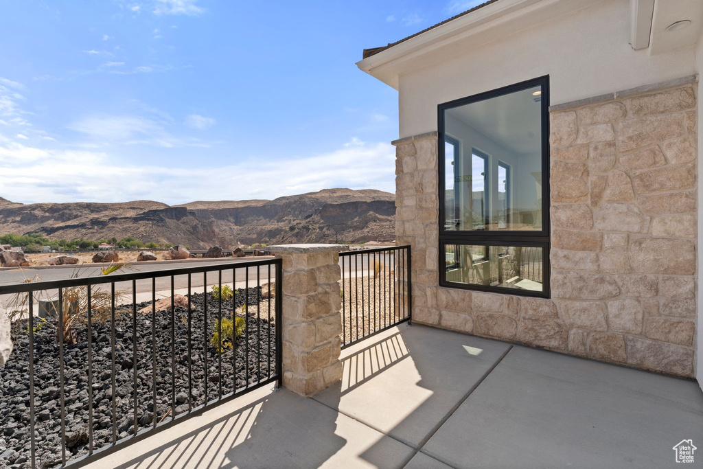 Photo 22 for MLS #2106464 at 1043 N Falcon Vw