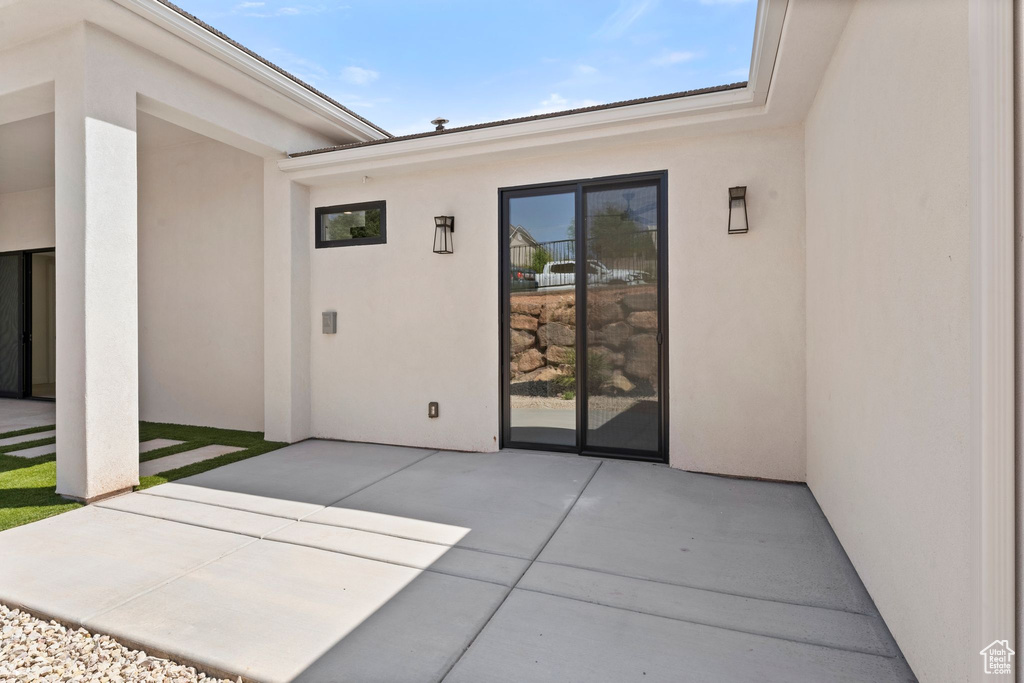 Photo 33 for MLS #2106464 at 1043 N Falcon Vw