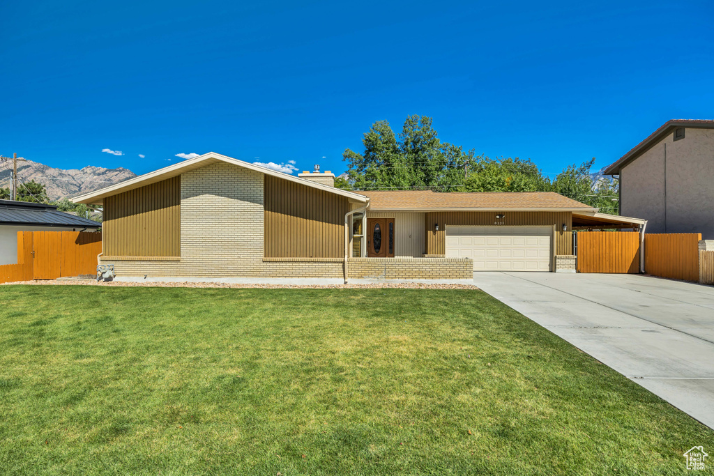 Photo 3 for MLS #2106478 at 8131 S Viscounti Dr