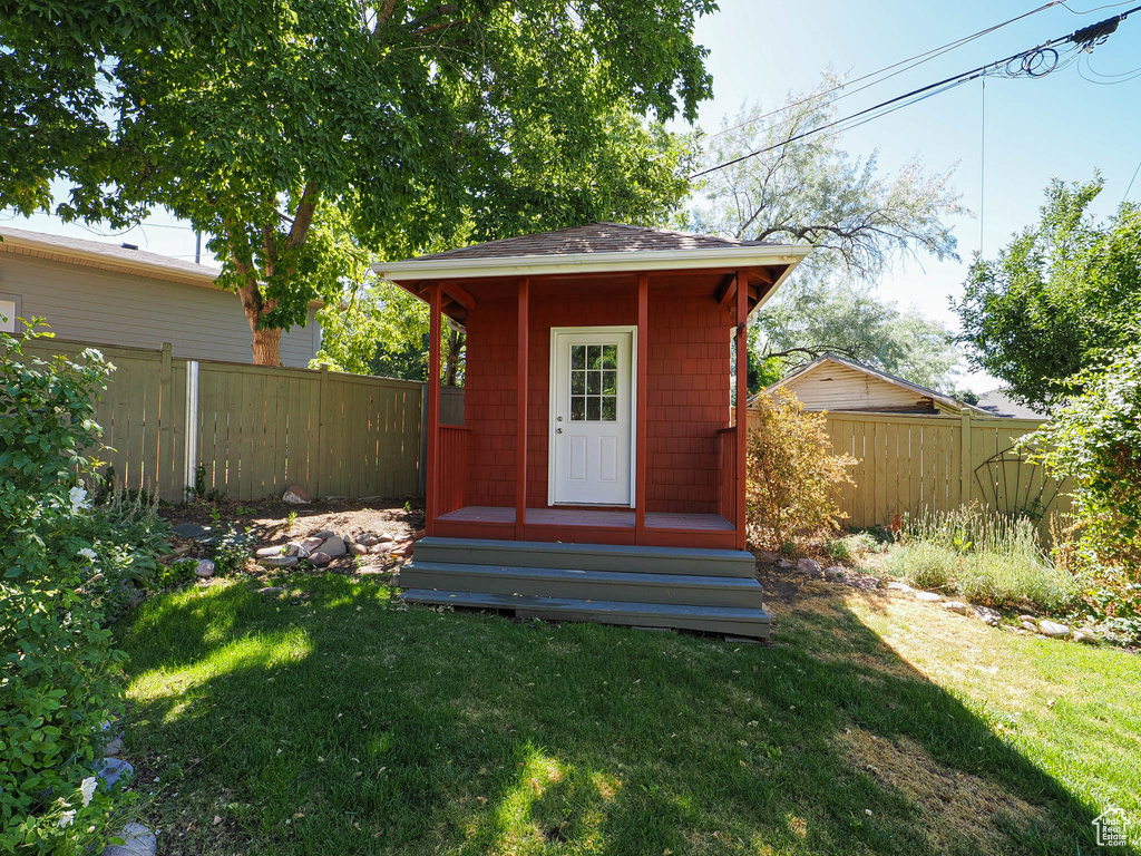 Photo 11 for MLS #2106480 at 1336 E Roosevelt Ave
