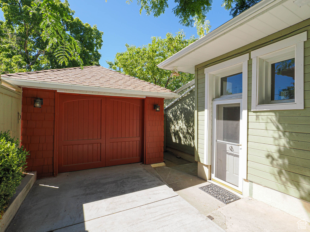 Photo 7 for MLS #2106480 at 1336 E Roosevelt Ave