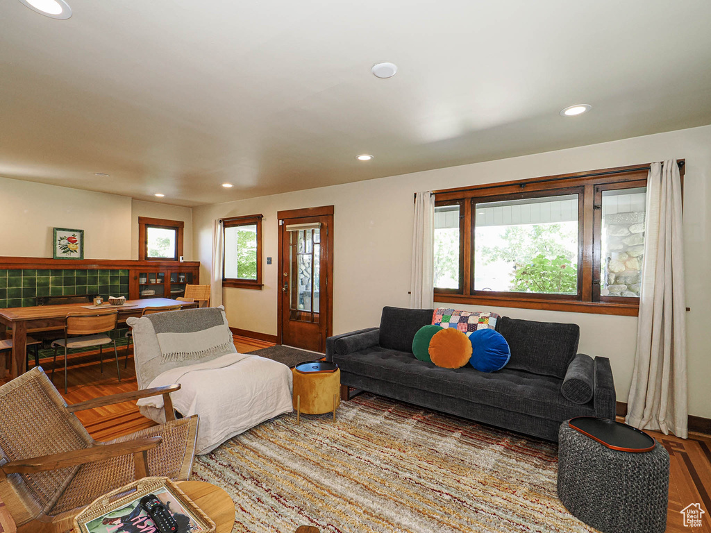 Photo 18 for MLS #2106480 at 1336 E Roosevelt Ave