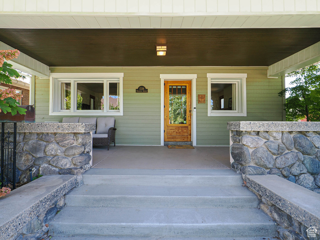 Photo 4 for MLS #2106480 at 1336 E Roosevelt Ave