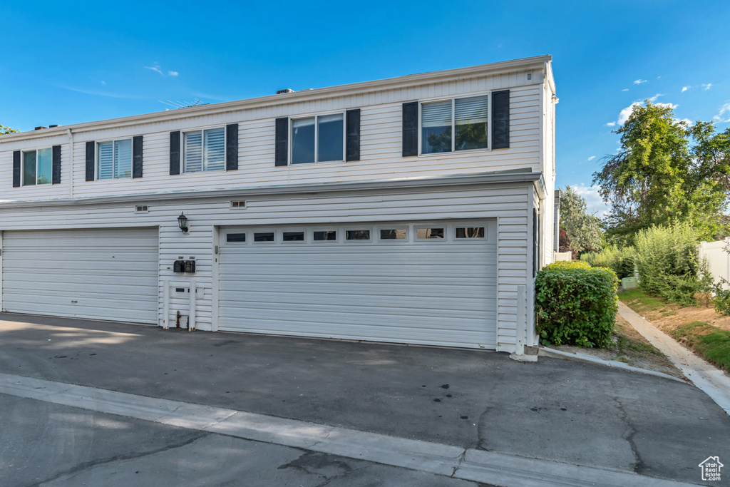 582 E 4010 S Murray, UT 84107