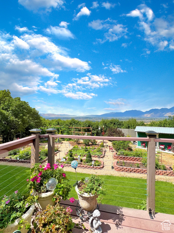 Photo 13 for MLS #2106504 at 130 E Mountain Vale Way
