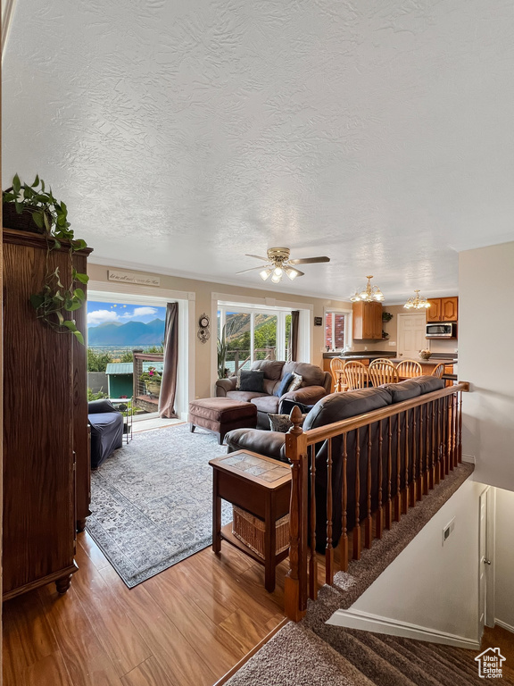 Photo 7 for MLS #2106504 at 130 E Mountain Vale Way