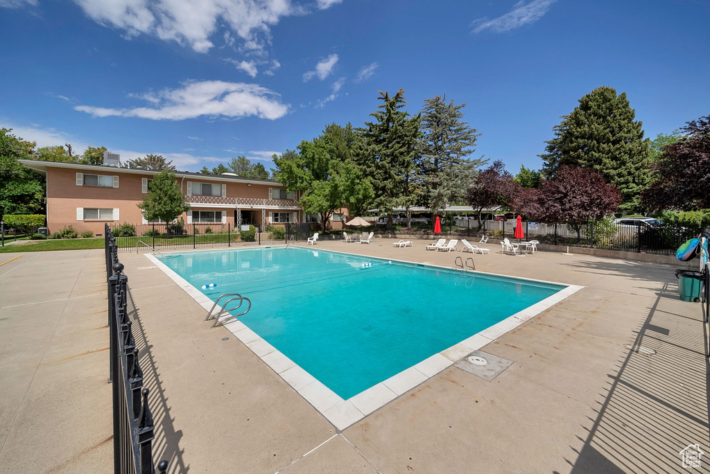 2203 E CARRIAGE LN #55 Holladay, UT 84117
