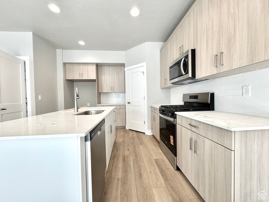2787 W 2775 N #127 Plain City, UT 84404