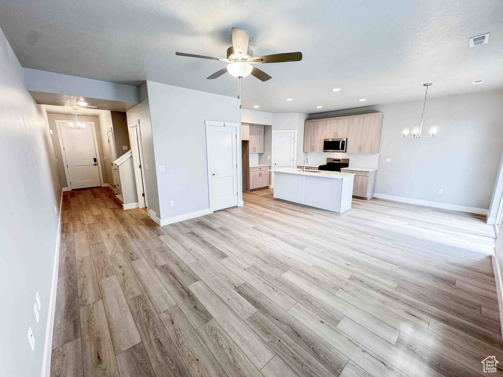 Photo 5 for MLS #2106524 at 2787 W 2775 North #127