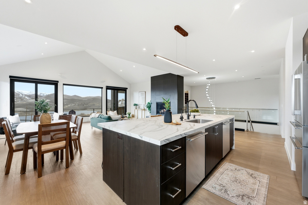 10640 N REFLECTION RDG #R6 Hideout, UT 84036