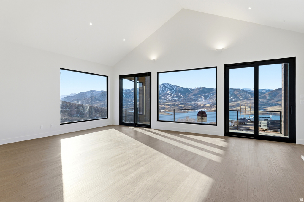 10640 N REFLECTION RDG #R6 Hideout, UT 84036