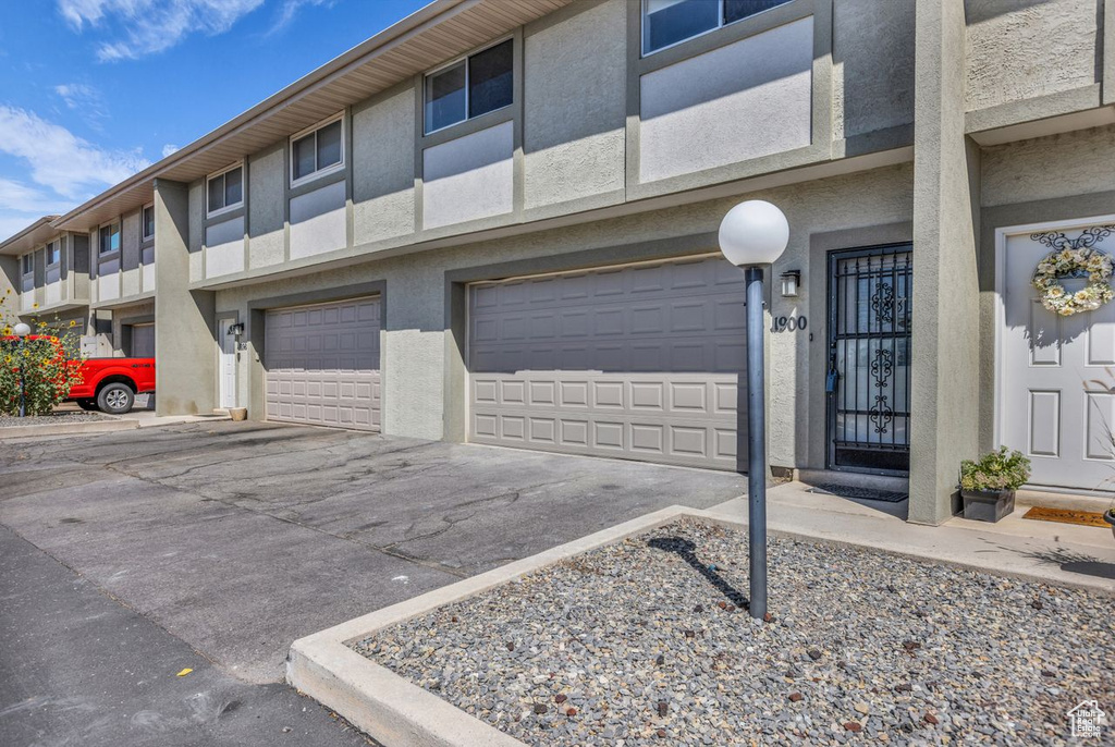1900 E 5625 S South Ogden, UT 84403
