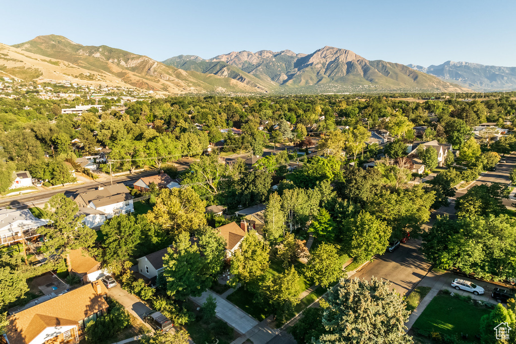 2157 S DALLIN ST Salt Lake City, UT 84109