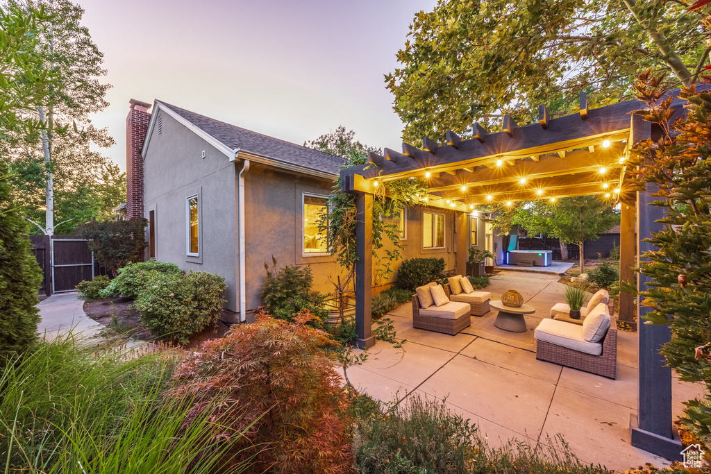 2157 S DALLIN ST Salt Lake City, UT 84109