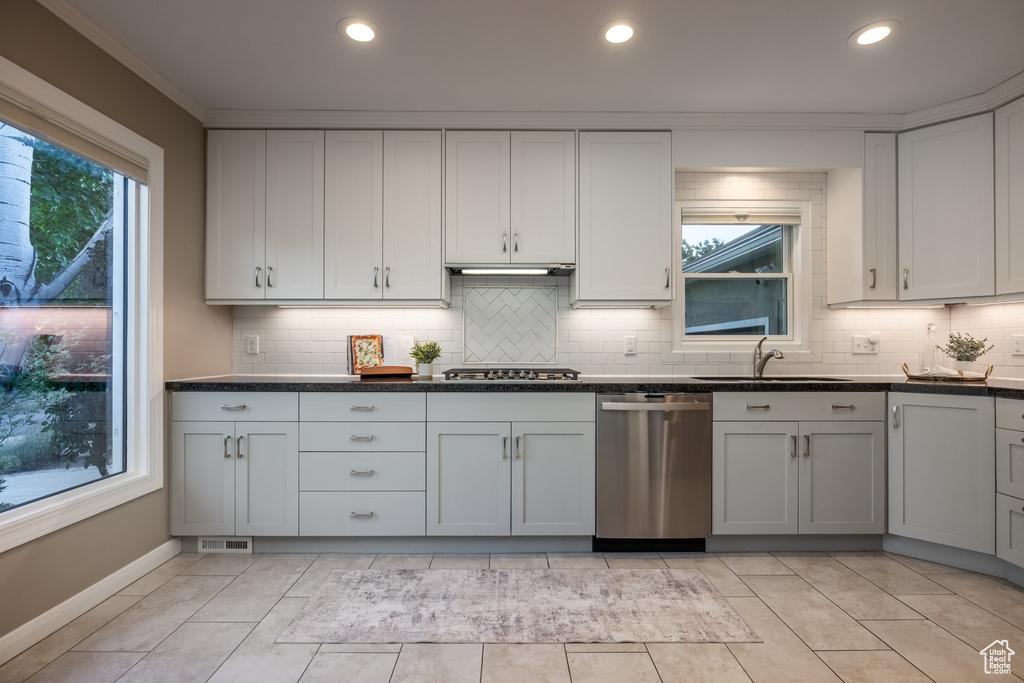 2157 S DALLIN ST Salt Lake City, UT 84109