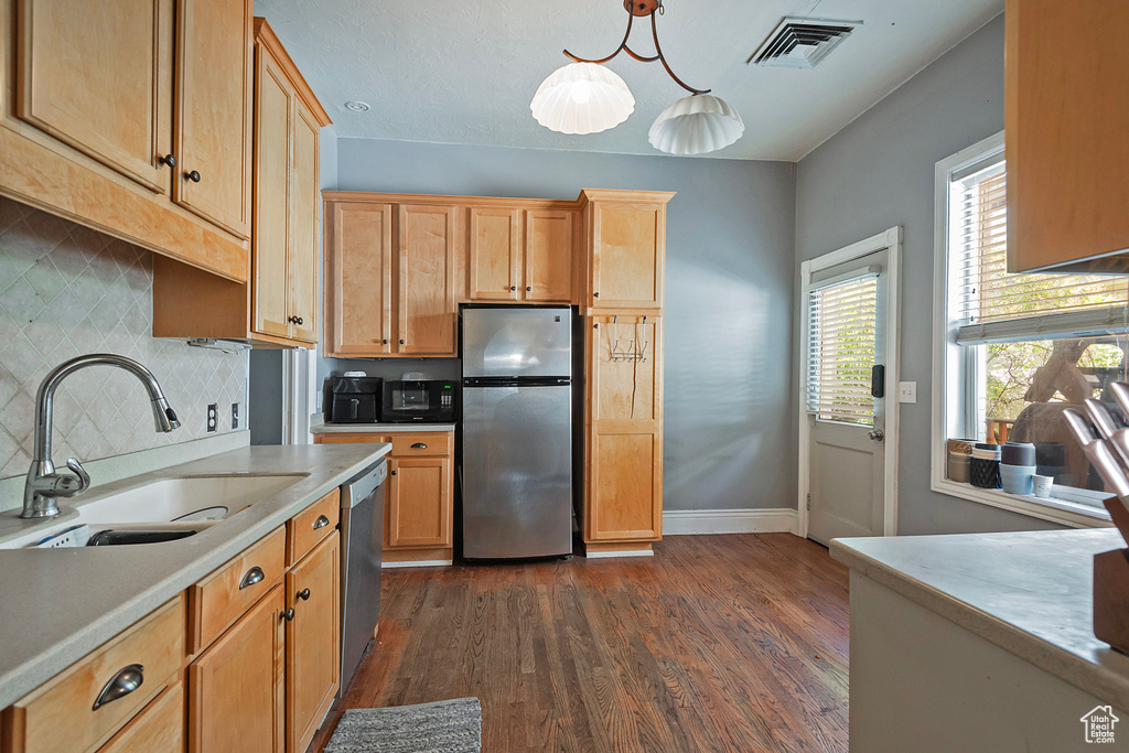 Photo 11 for MLS #2106577 at 1220 E 600 South